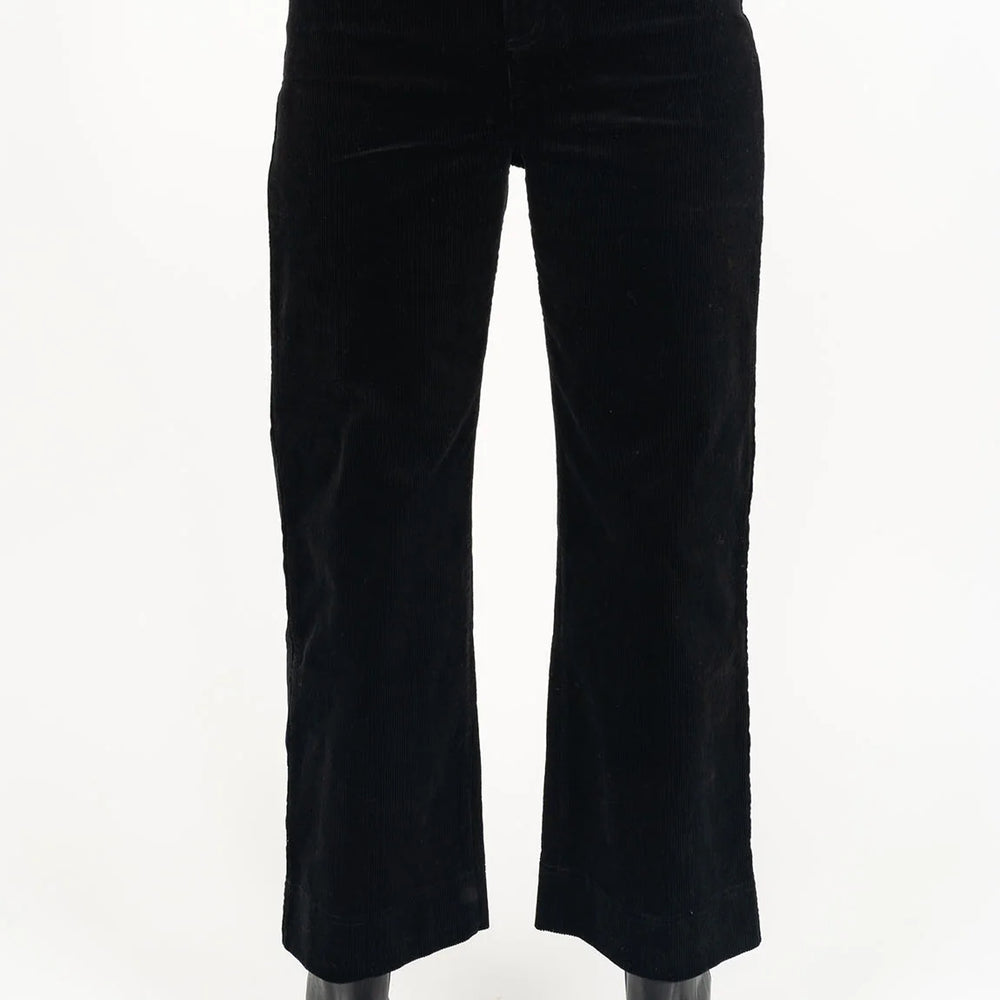
                  
                    Fleetwood Cord Jean
                  
                
