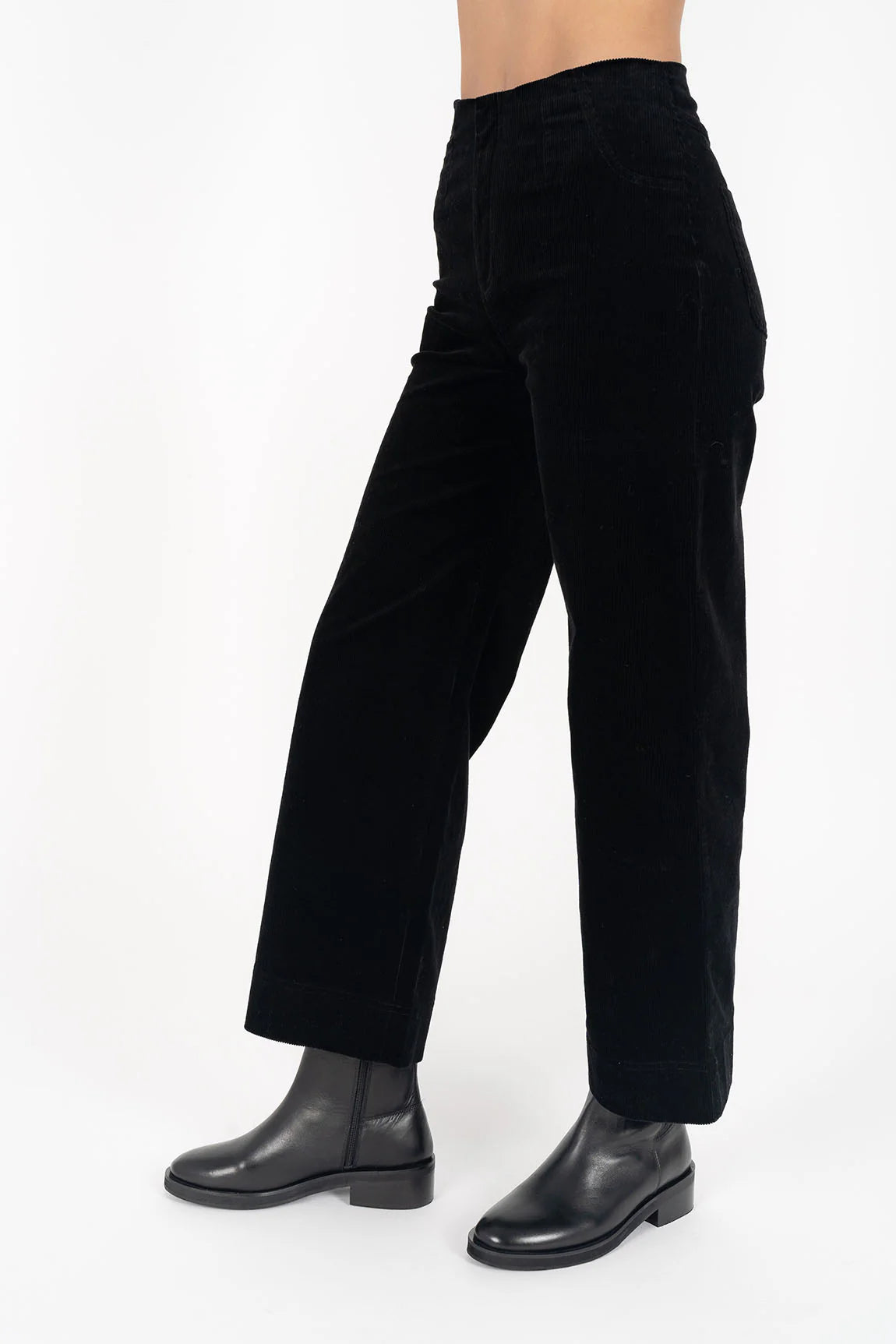 
                  
                    Fleetwood Cord Jean
                  
                