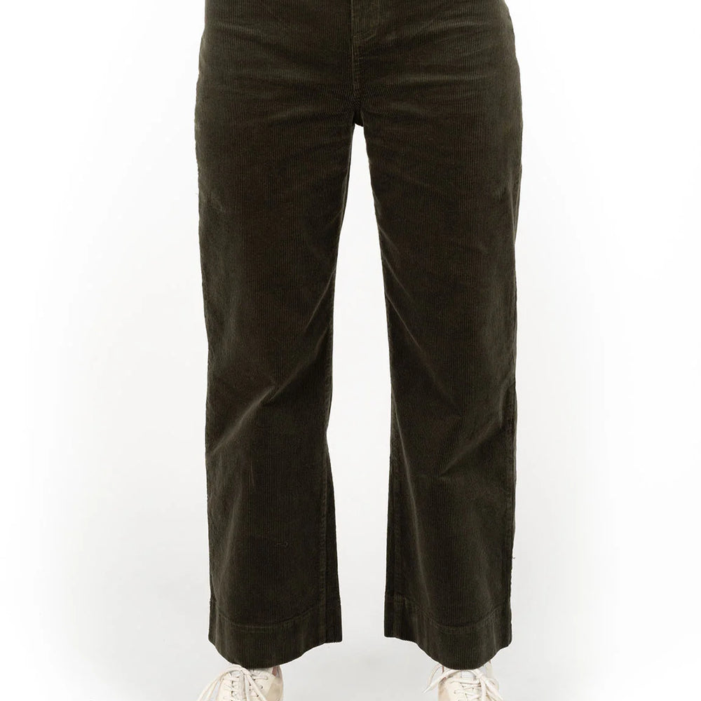 
                  
                    Fleetwood Cord Jean
                  
                