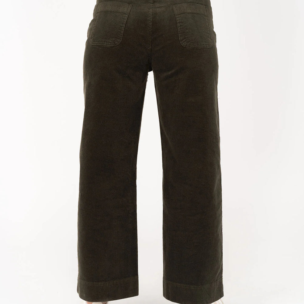 
                  
                    Fleetwood Cord Jean
                  
                