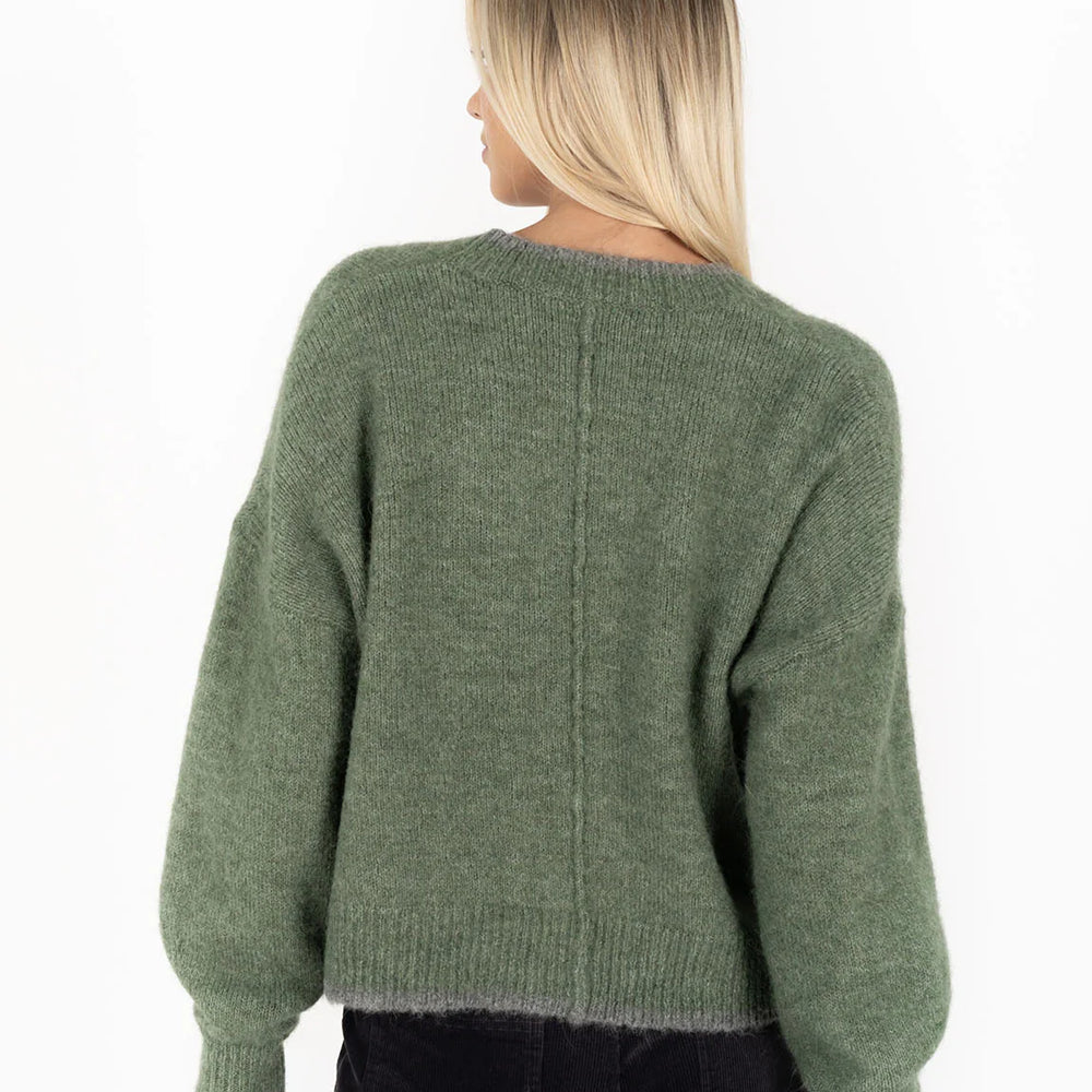 
                  
                    Romi Cardi
                  
                