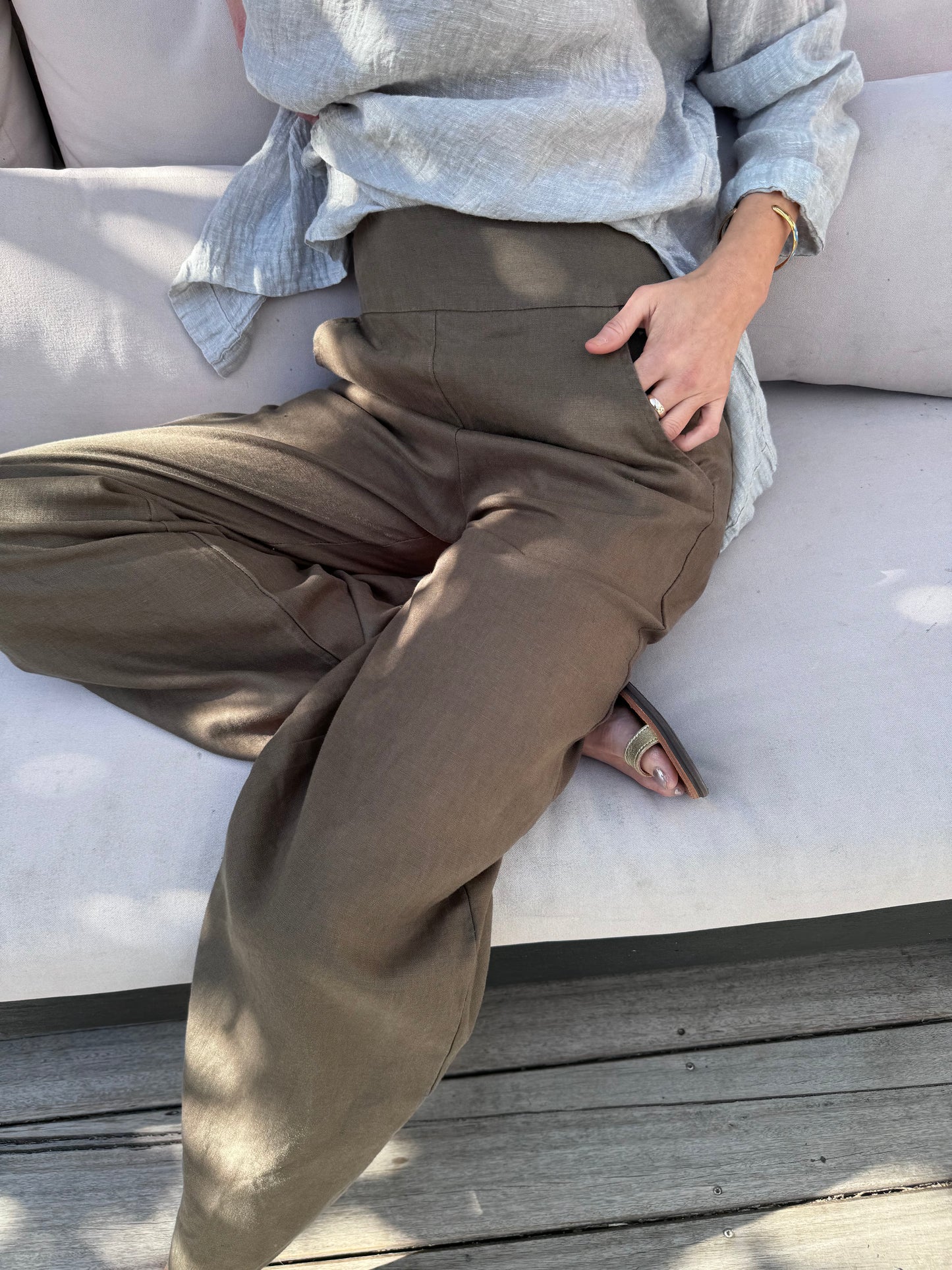 
                  
                    Olly Pant
                  
                