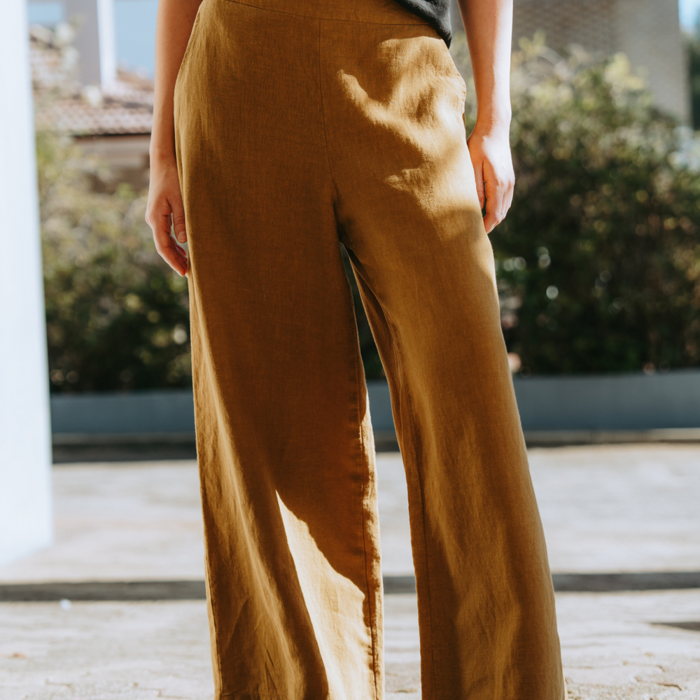 
                  
                    Olly Pant
                  
                