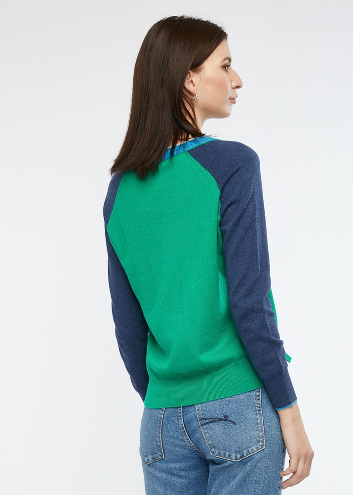 
                  
                    Fashioned V Neck jumper by Zaket and Plover in Emerald and Navy
                  
                