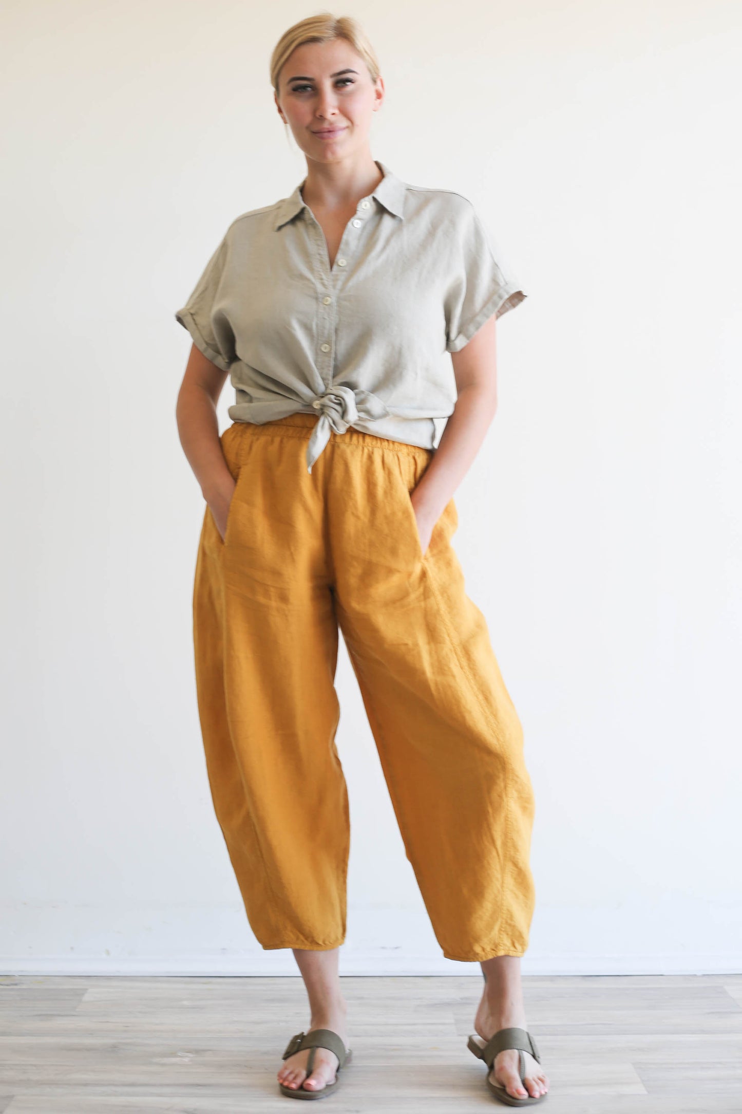 
                  
                    Genie Pant
                  
                